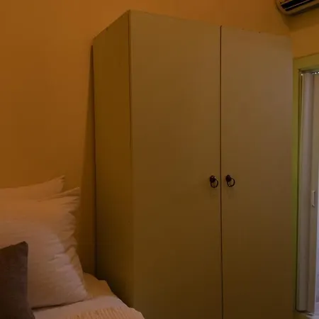 Tarihi Konagi Antikhan Habitación en casa particular *