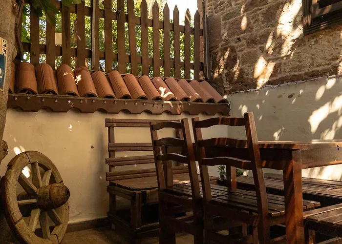 Quarto em Acomodações Particulares Tarihi Konagi Antikhan *