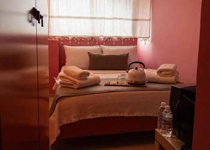 Tarihi Konagi Antikhan Ayvalı