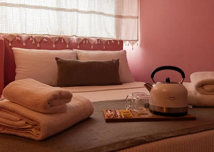 Quarto em Acomodações Particulares Tarihi Konagi Antikhan *