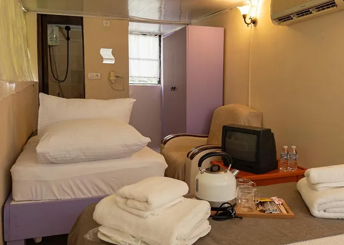 Tarihi Konagi Antikhan * Ayvalı